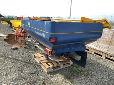 2007 Bogballe 2.5tn weigh scales disc with controls fertiliser sower, will spread 24-36m