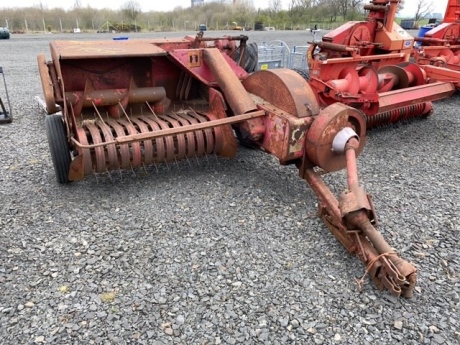 International B46 baler