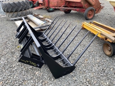 9 tine buckrake pin and cone brackets