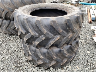 2 x 480-65-28 Goodyear tyres