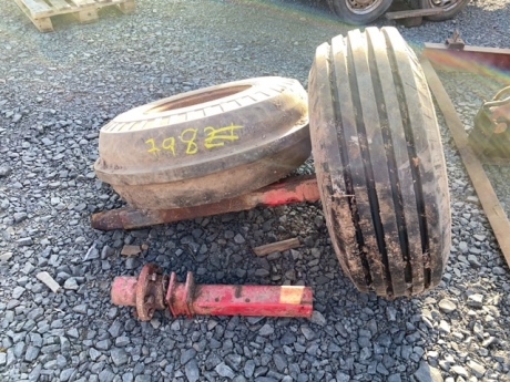 2 half axles and wheels for Juko potato harvester