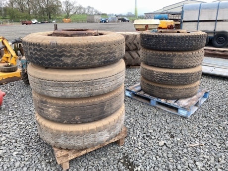 2 x 340-85-R24 Firestone tyres 25% grip