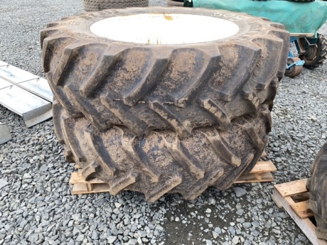 2 x 420-85-R38 Agrimax tyres 60% grip