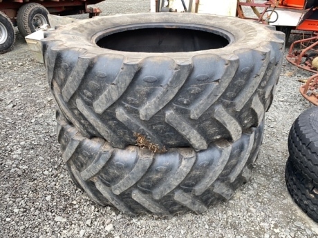 2 x 520-70-R38 Agrimax tyres