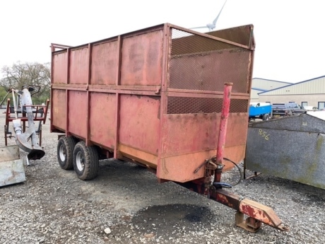 14.6 x 7ft silage trailer ram working and good tyres