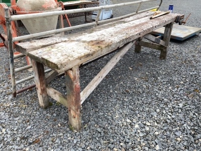 Wood work bench