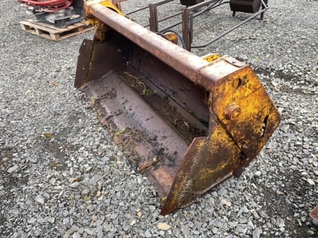 3 in 1 digger front bucket with JCB brackets