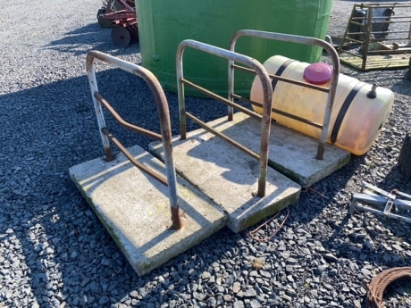 3 x calf cubicles