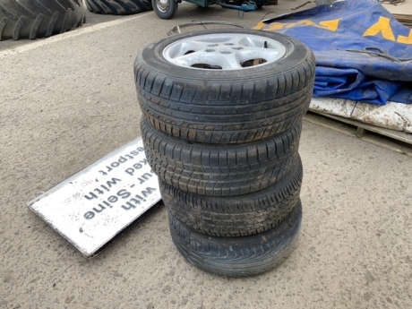 Set of 4 Toyota wheels