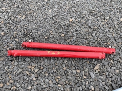2 x Ramco hydraulic rams 70mm bore 40mm rod