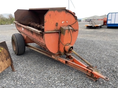 Dowdswell 2050 rotaspreader with hydraulic lid and shaft