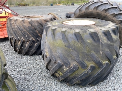 2 x 72" Terra rims and tyres