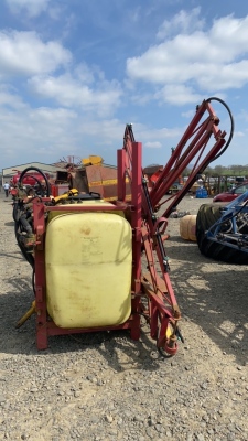 800L Hardi sprayer working last year with shaft