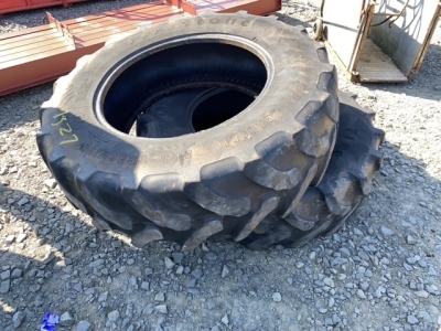 2 x 380-85-R28 Firestone sound tyres holding air 15% air