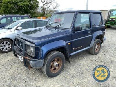 Diahatsu 4 track no MOT 190,000miles, needs a starter, driving, no taxbook, MAZ5104