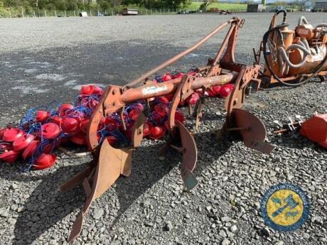 3 furrow plough Kvernland