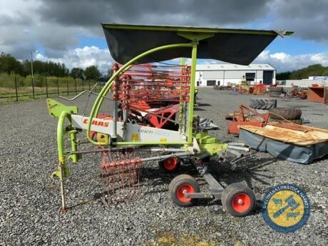 Claas rake Uner 420 10ft rake