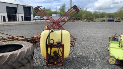 600L Hardi sprayer with shaft