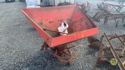 Lely manure sower with shaft