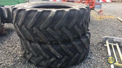 2 x Michelin tyres 600-65-38