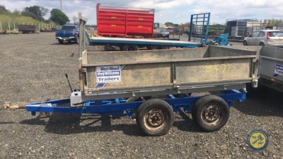 8x5 Ifor Williams tipping trailer, needs floor, new brakes, bearings & oil pump