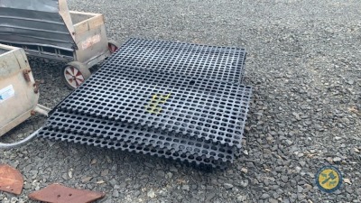 20 x pig or sheep slats plastic