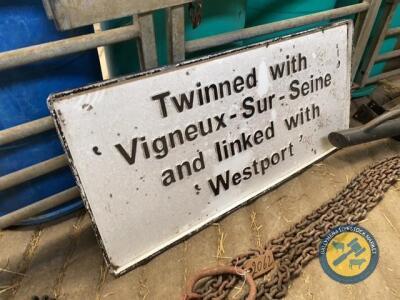 Heavy cast irish sign 4x2