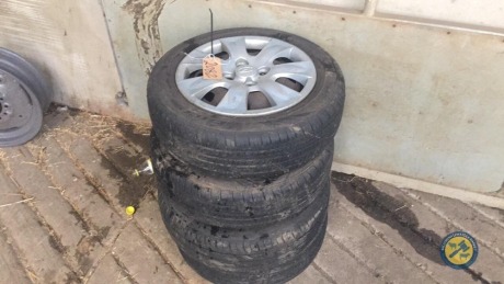 4 x tyres 165-65-R14 as new 90% tread
