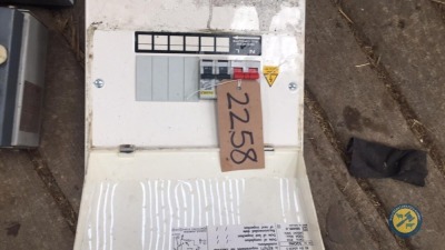 Consumer unit 240v