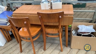 Drop leaf table & 2 x chairs