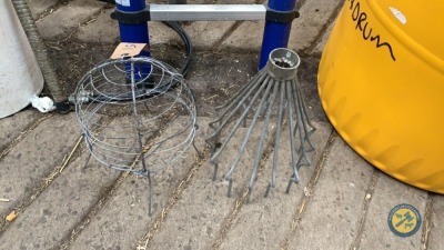 2 x chimney pot wire covers