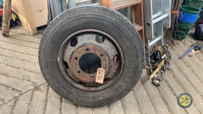 6 stud trailer wheel