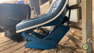 Ford suspeson tractor seat blue
