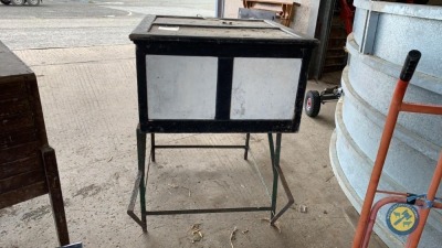 Electric graveland incubator