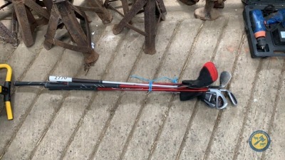 Set of golf childrens golf clubs