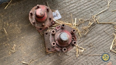 Pairs of studs