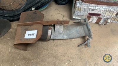 Large slurry tanker spout