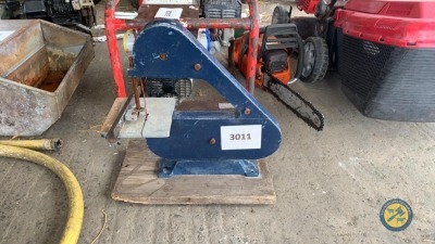 Saw for bench