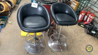 2 x Bench seats