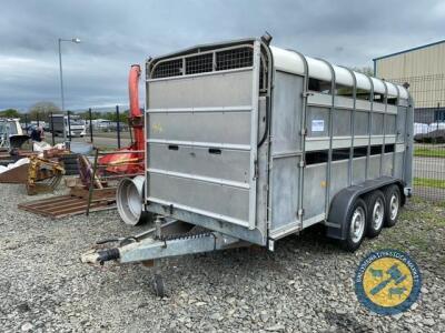 Ifor Williams 14ft cattle trailer with sheep decks & tank, just serviced, good brakes and tyres, lights working and complete with cattle dividing gate