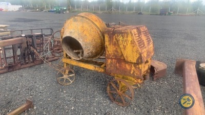 4 x bag diesel cement mixer with handle