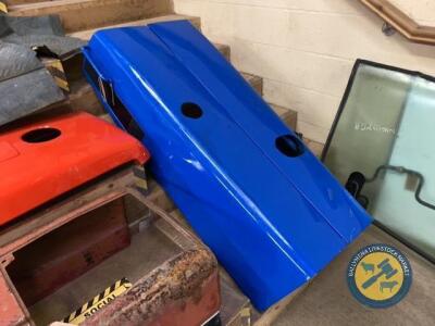 Ford/New Holland 7840/8340 bonnet, repainted; off Spanish tractor