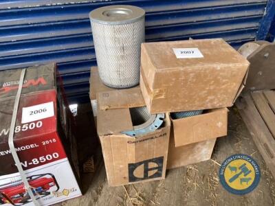 Caterpillar air filters x 6