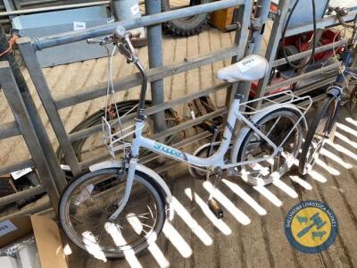 Shopper bike white