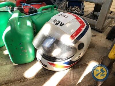 Crash helmet