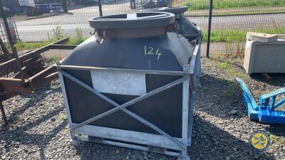 1200L plastic tank in frame