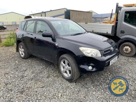 Toyota Rav 4 estate, 2006, SLZ1303, No MOT, 140,000miles, diesel, taxbook & key, driving, possible wheel alignment needed, new tyres & towbar