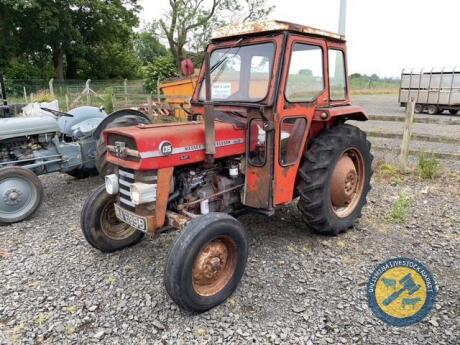 Massey Ferguson 135 tractor, 1978, MIA6899, taxbook & key, running well, clutch pedal stiff, red, barn stored