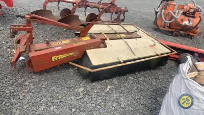 PZ 5'6" mower complete with spare blades & shaft