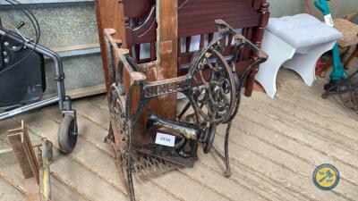 Singer sewing machine
